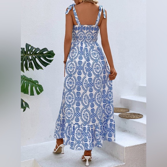 NWOT Boutique Boho Allover Print Knot Shoulder w/ Split Thigh Cami Maxi S - Picture 2 of 8